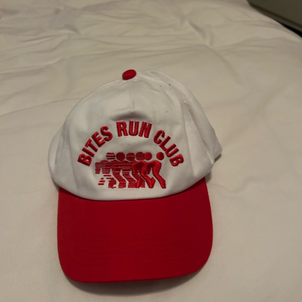 Bites Run Club Two-Tone Baseball Cap - White & Red